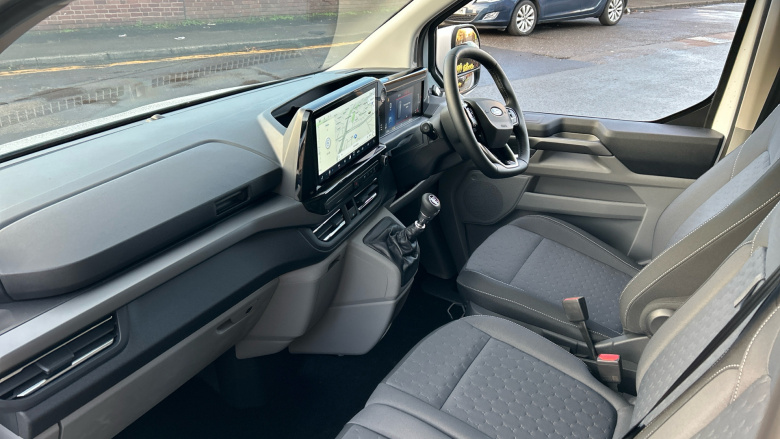 Ford Tourneo Custom 320 L1 Diesel Fwd 2.0 EcoBlue 136ps H1 Titanium 8 seater Auto